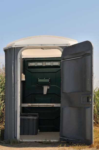 Best Portable restroom trailer rental  in Jefferson, OH